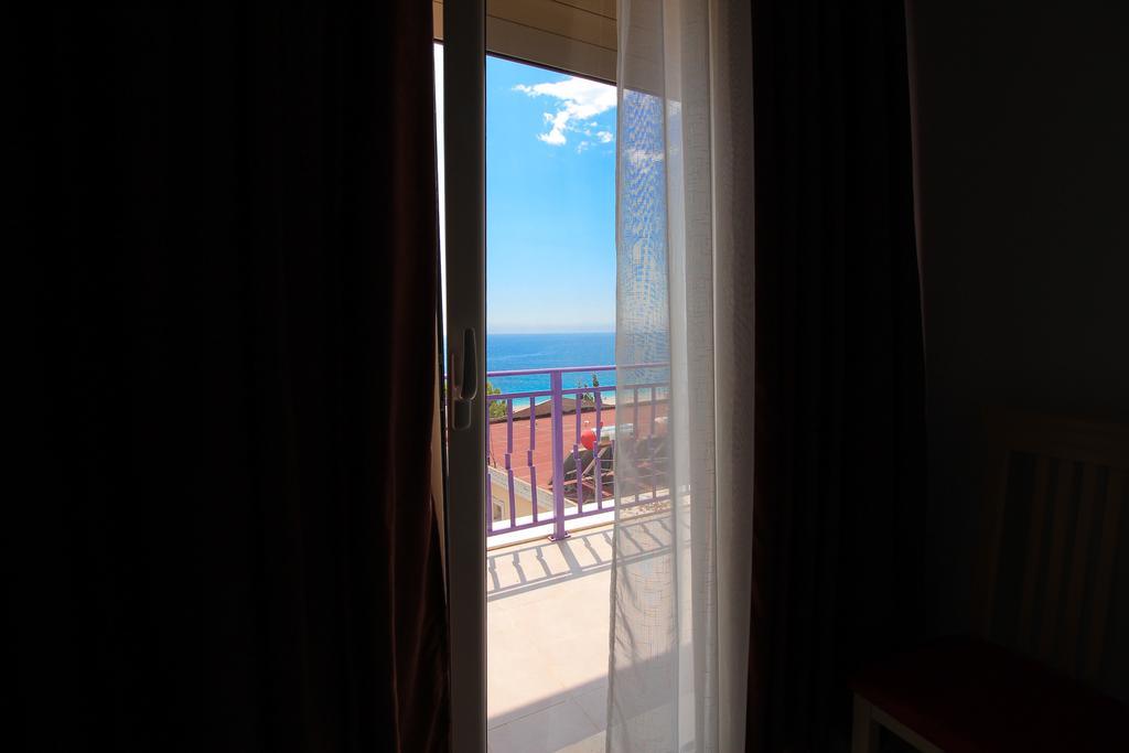 Hotel Keisa Dhërmi Kültér fotó