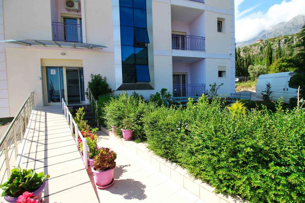 Hotel Keisa Dhërmi Kültér fotó